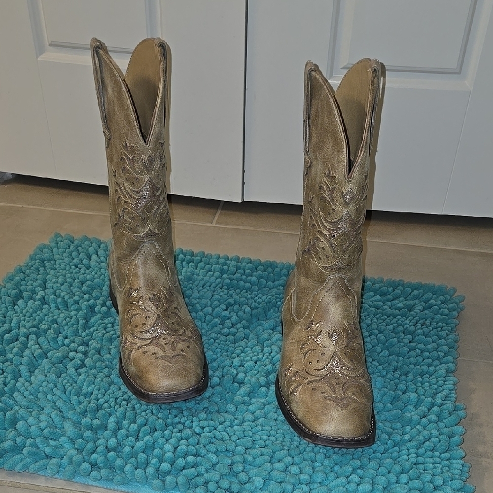 Western Cowboy Boots - Tan